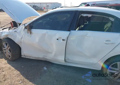 2015 Volkswagen Jetta Sedan 1.8T Sel из США, поврежденный, VIN 3VWL07AJ3FM309509